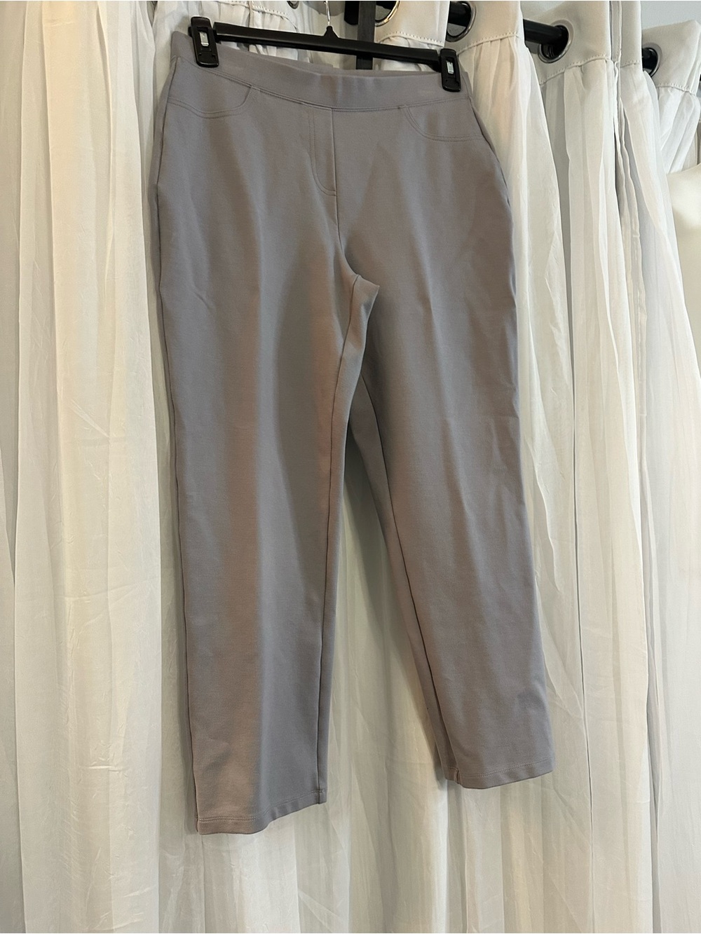 Susan Graver women’s Classic Stretch Grey Pants - Picture 1 of 8